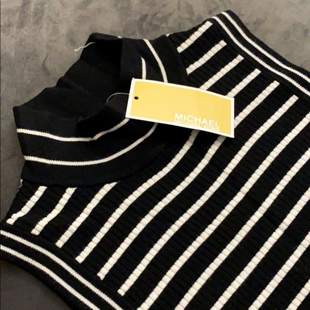 Michael Kors - Picture 2 of 5